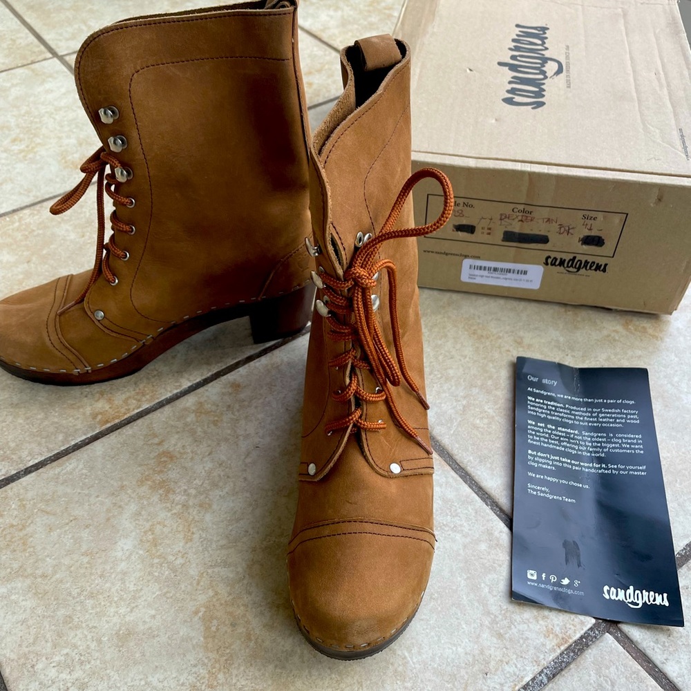 NEW - Sandgren Clog Boots